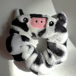 soft fluffy cow animal scrunchie hair tie hair accessorie